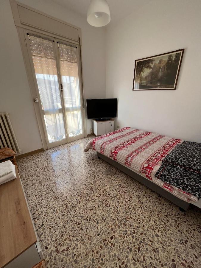 App Di Myro Apartment Reggio Emilia Exterior foto